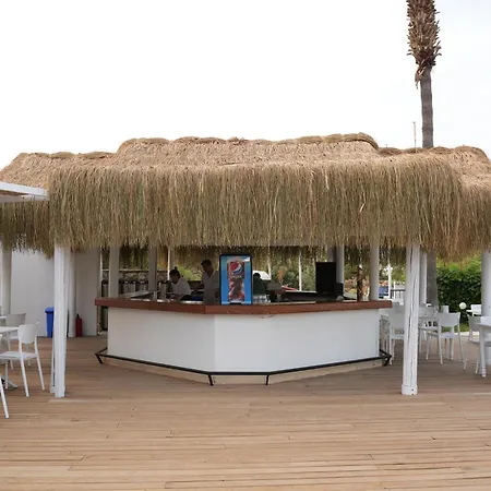 Mira Hotel